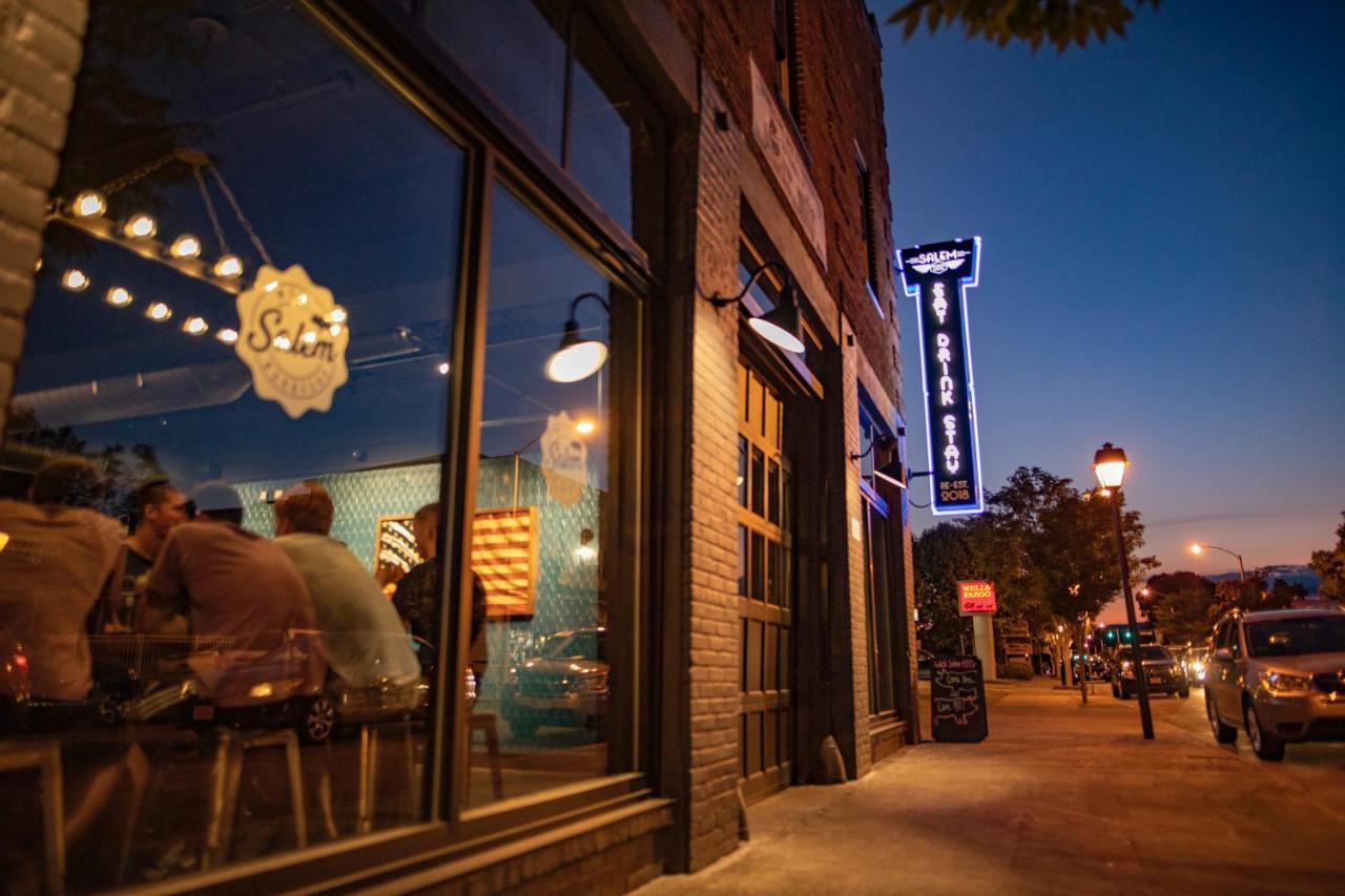 The Lofts At Downtown Salem Aparthotel Bagian luar foto