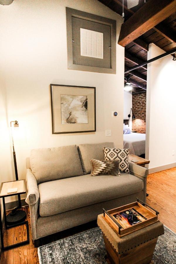 The Lofts At Downtown Salem Aparthotel Bagian luar foto
