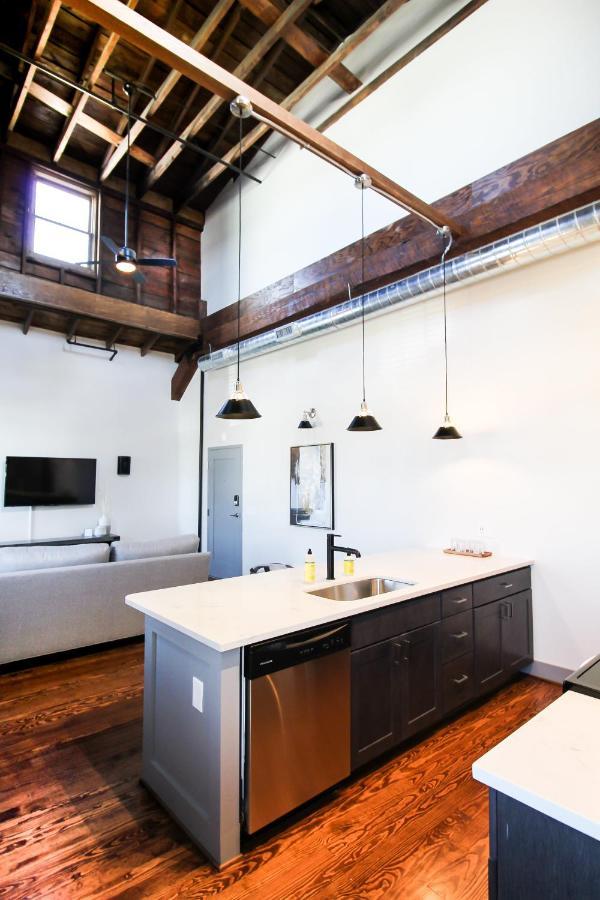 The Lofts At Downtown Salem Aparthotel Bagian luar foto